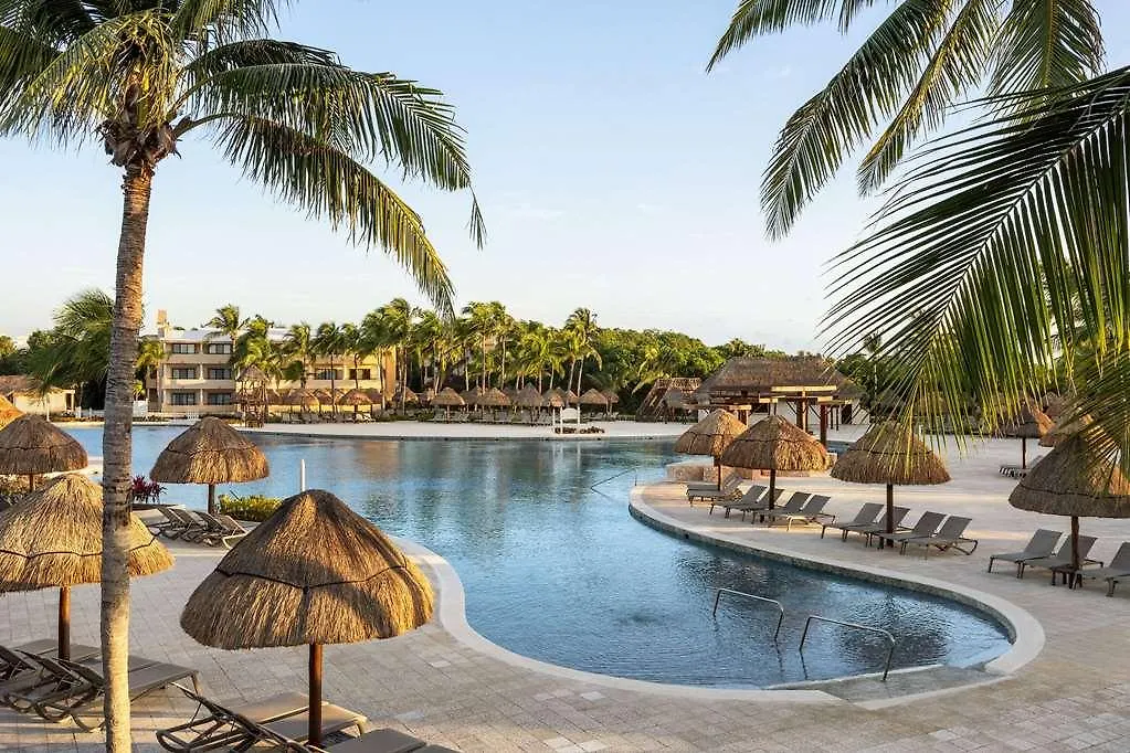 Grand Palladium Whitesand Riviera Maya Hotel